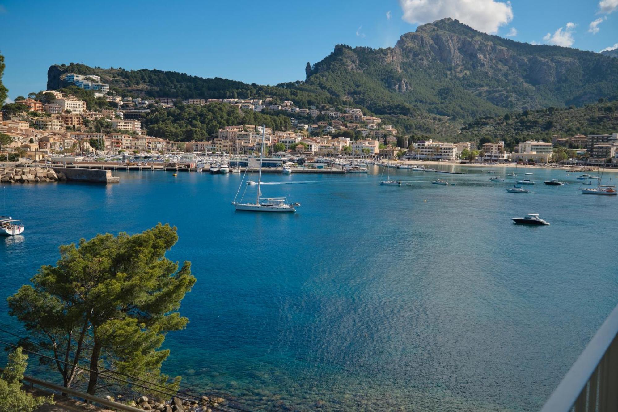 Salino Port Soller Hotel ปอร์ต เด โซลแยร์ ภายนอก รูปภาพ