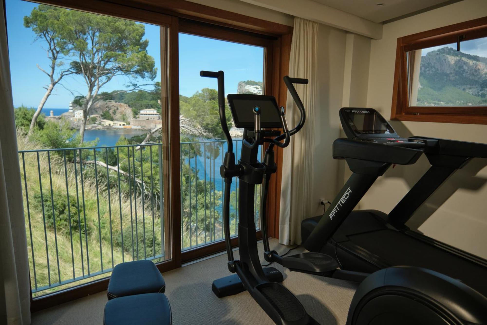 Salino Port Soller Hotel ปอร์ต เด โซลแยร์ ภายนอก รูปภาพ